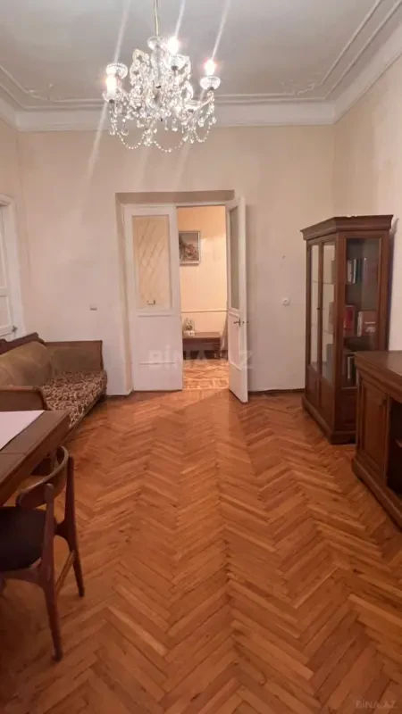 Kirayə verilir 3 otaqlı mənzil 100 m²