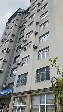 Satılır 4 otaqlı mənzil 130 m² — Bakı 4 otaq 130.00 m²
