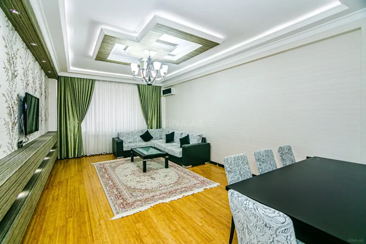 Kirayə verilir 3 otaqlı mənzil 135 m²