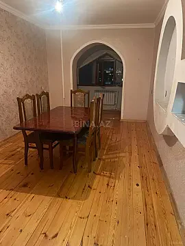 Kirayə verilir 4 otaqlı mənzil 100 m² — Bakı, Həzi Aslanov qəs. 4 otaq 100.00 m²