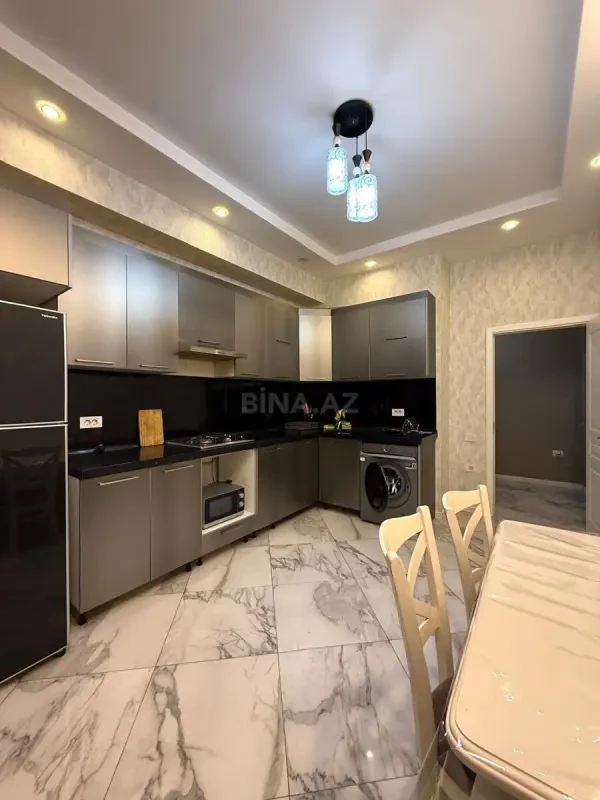 Kirayə verilir 3 otaqlı mənzil 90 m²
