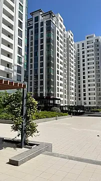 Satılır 4 otaqlı mənzil 180 m² — Bakı 4 otaq 180.00 m²