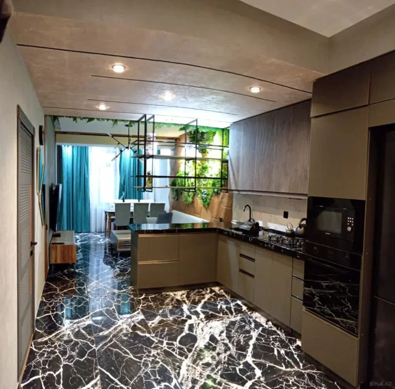 Kirayə verilir 2 otaqlı mənzil 70 m²