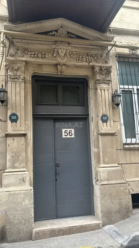 Satılır 6 otaqlı mənzil 152 m²