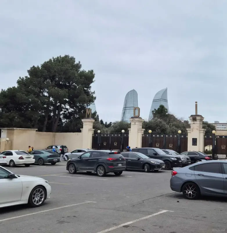 Satılır 3 otaqlı mənzil 100 m²