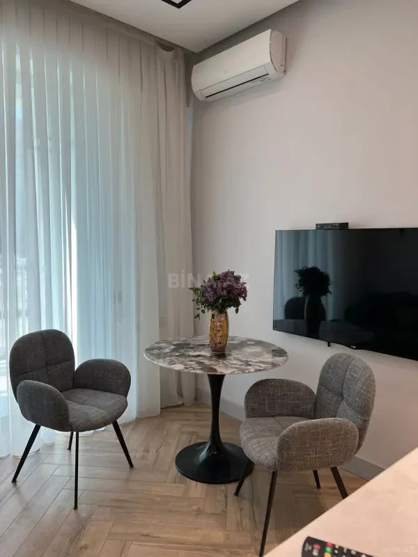 Kirayə verilir 2 otaqlı mənzil 50 m²