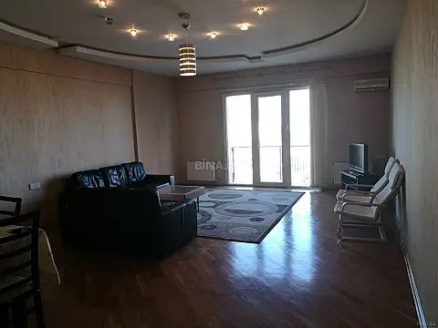 Kirayə verilir 3 otaqlı mənzil 140 m² — Bakı 3 otaq 140.00 m²