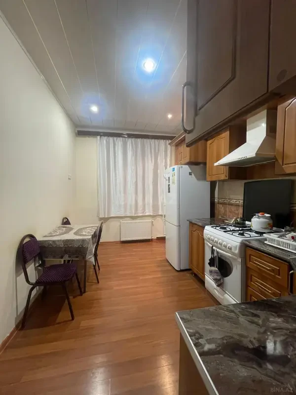 Kirayə verilir 4 otaqlı mənzil 80 m²