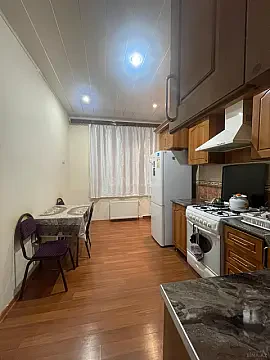 Kirayə verilir 4 otaqlı mənzil 80 m² — Bakı, Həzi Aslanov qəs. 4 otaq 80.00 m²