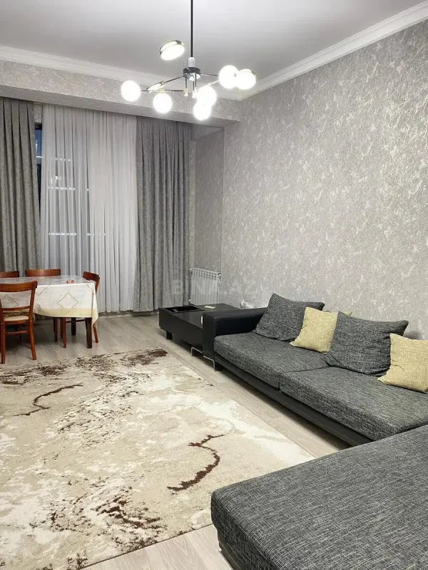 Kirayə verilir 2 otaqlı mənzil 60 m²