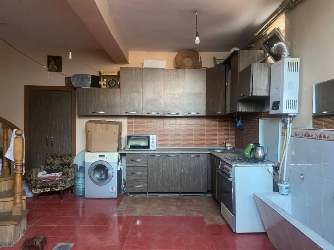 Satılır 5 otaqlı həyət evi 150 m²