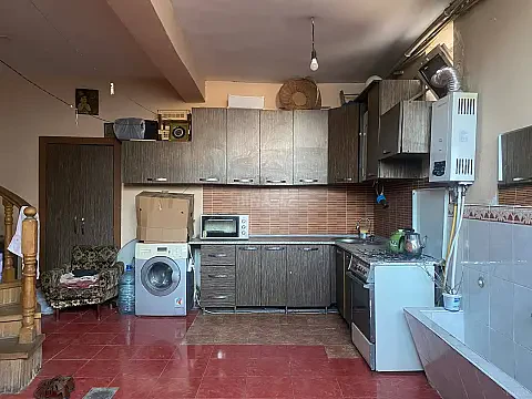 Satılır 5 otaqlı həyət evi 150 m² — Bakı 5 otaq 150.00 m²