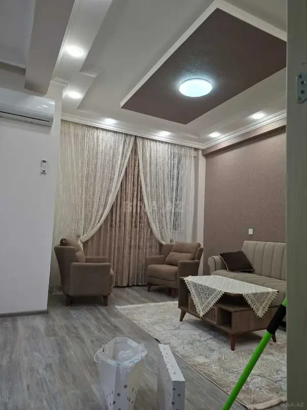 Kirayə verilir 2 otaqlı mənzil 60 m²