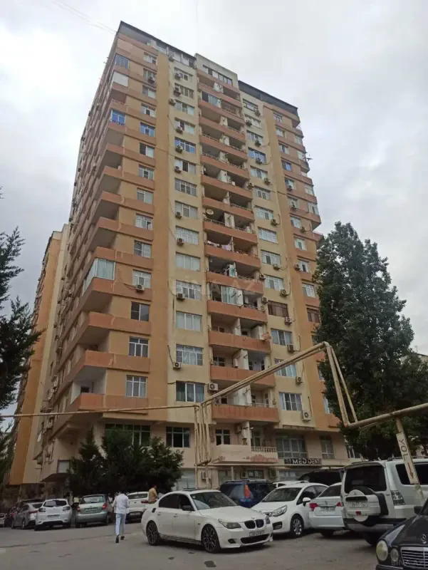 Kirayə verilir 2 otaqlı mənzil 78 m²