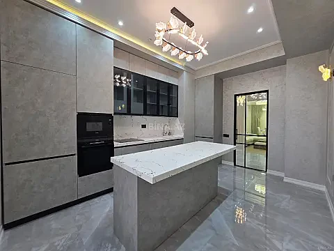Kirayə verilir 3 otaqlı mənzil 118 m² — Bakı 3 otaq 118.00 m²
