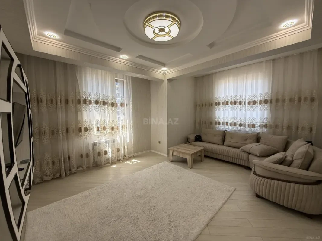 Kirayə verilir 2 otaqlı mənzil 88 m²