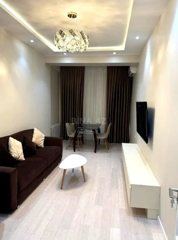 Kirayə verilir 2 otaqlı mənzil 65 m²