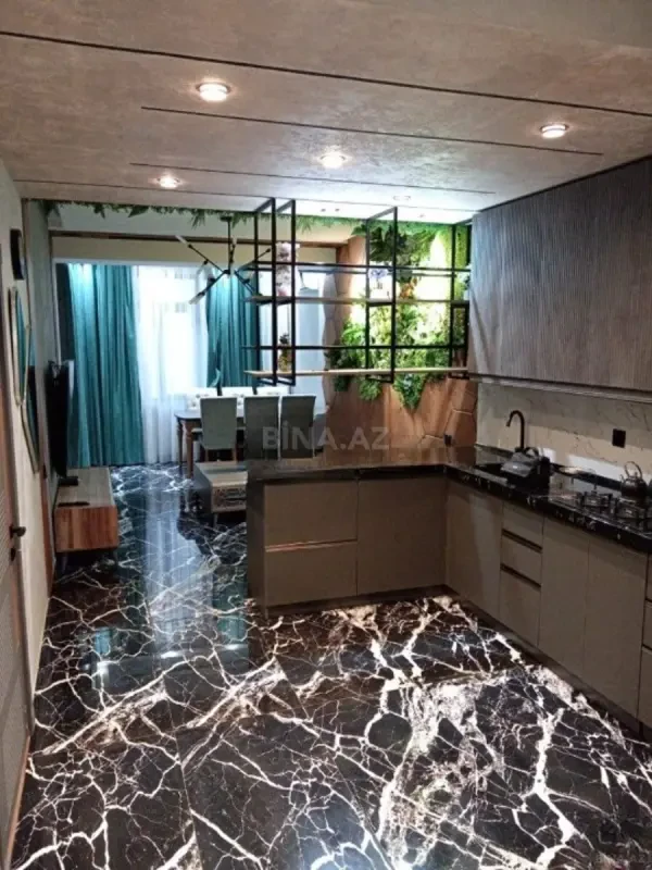 Kirayə verilir 2 otaqlı mənzil 78 m²