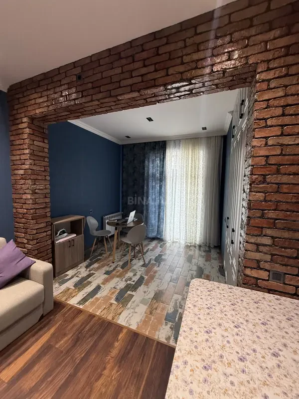 Satılır 3 otaqlı mənzil 109 m²