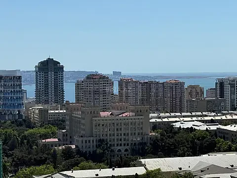 Satılır 4 otaqlı mənzil 155 m² — Bakı 4 otaq 155.00 m²