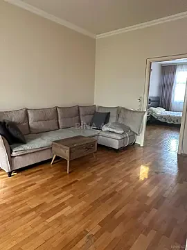 Kirayə verilir 2 otaqlı mənzil 70 m² — Bakı, Memar Əcəmi yanı 2 otaq 70.00 m²