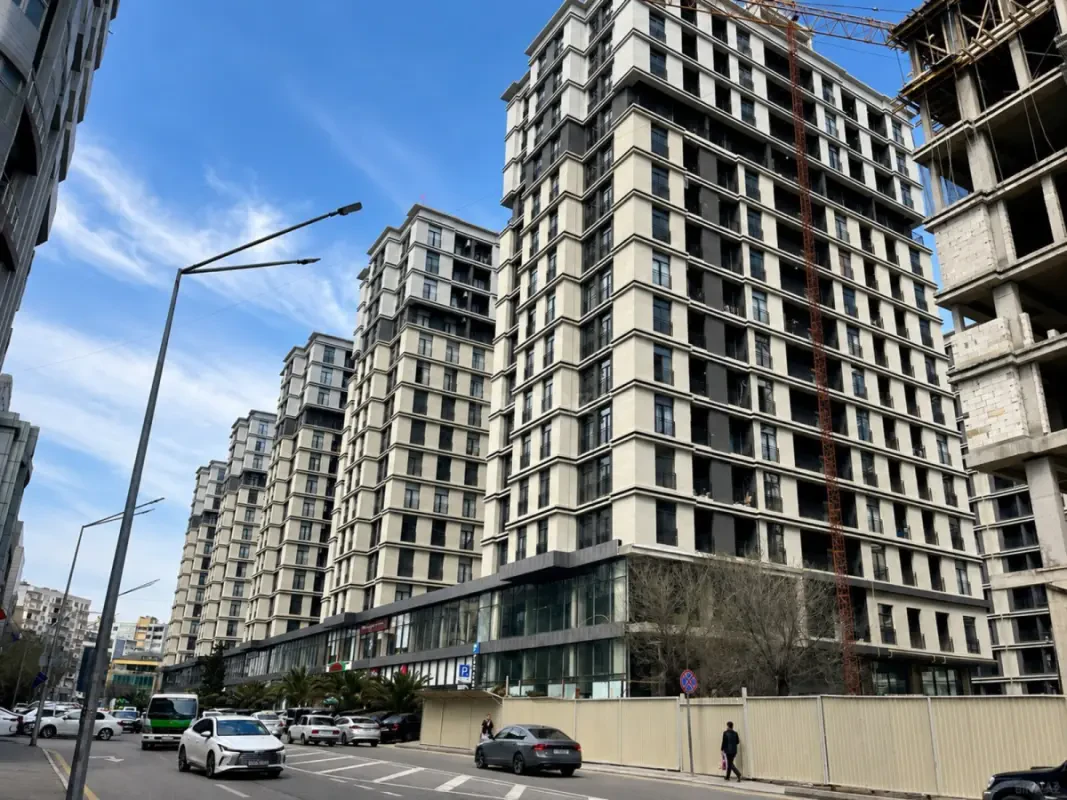 Kirayə verilir 2 otaqlı mənzil 86 m²
