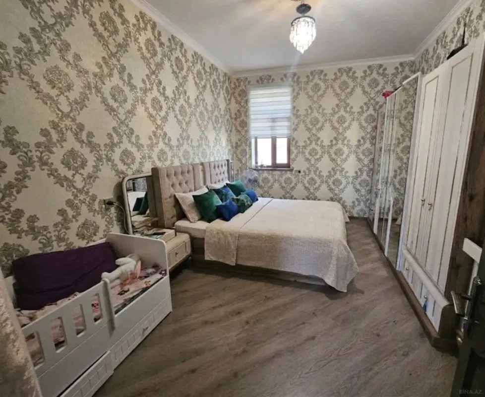 Kirayə verilir 2 otaqlı mənzil 70 m²