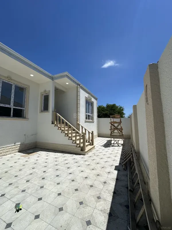 Satılır 4 otaqlı həyət evi 125 m²