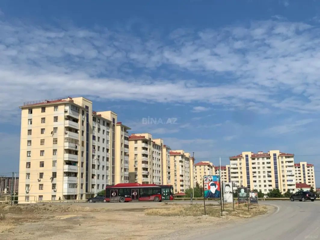 Satılır 4 otaqlı mənzil 85 m²