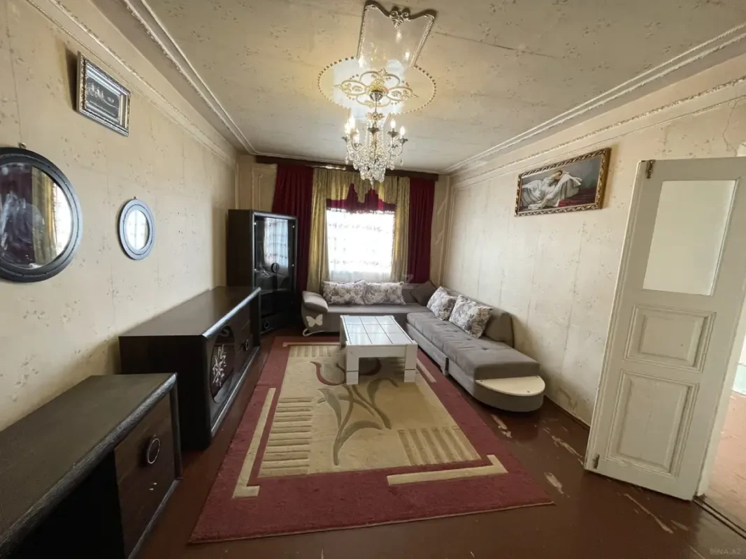 Kirayə verilir 4 otaqlı mənzil 90 m²
