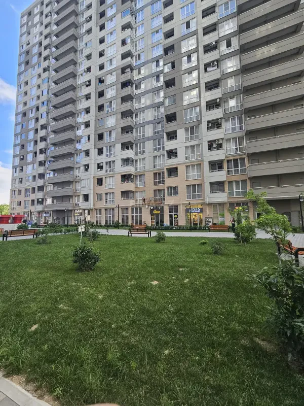 Satılır 2 otaqlı mənzil 50 m²