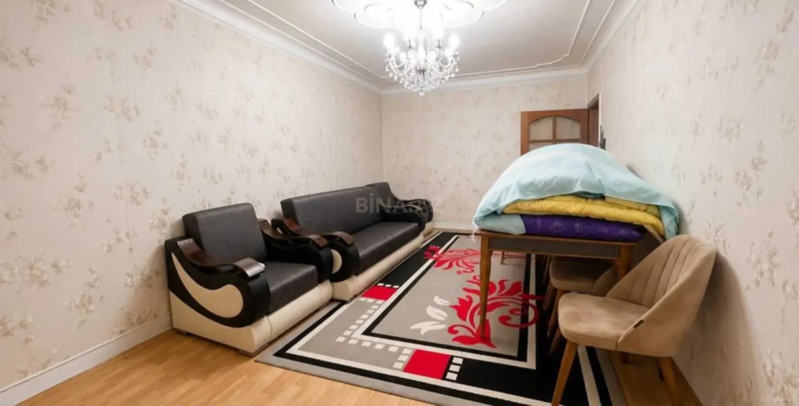 Satılır 2 otaqlı mənzil 65 m²