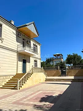 Satılır 7 otaqlı həyət evi 375 m² — Bakı, Badamdar 7 otaq 375.00 m²
