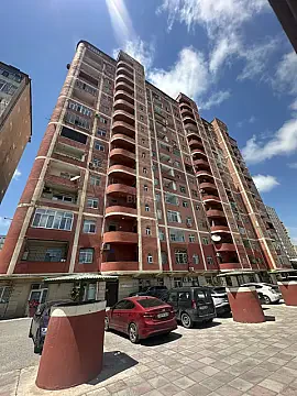 Satılır 4 otaqlı mənzil 145 m² — Bakı, İnşaatçılar 4 otaq 145.00 m²