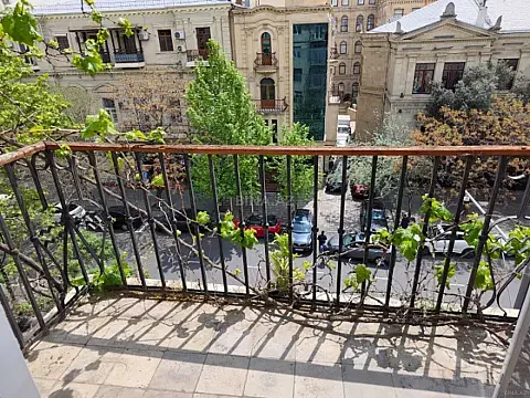 Kirayə verilir 2 otaqlı mənzil 60 m² — Bakı 2 otaq 60.00 m²