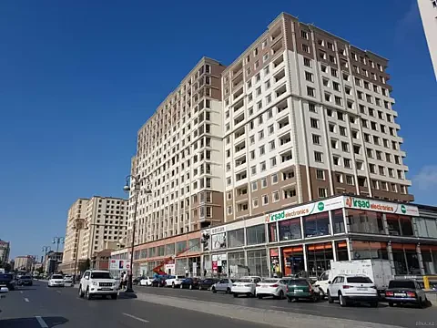 Satılır 2 otaqlı mənzil 65 m² — Bakı, İnşaatçılar 2 otaq 65.00 m²