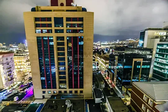 Satılır 5 otaqlı mənzil 240 m² — Bakı, Sahil qəs. 5 otaq 240.00 m²