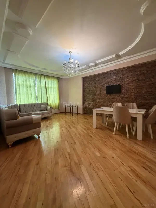 Satılır 2 otaqlı mənzil 90 m²