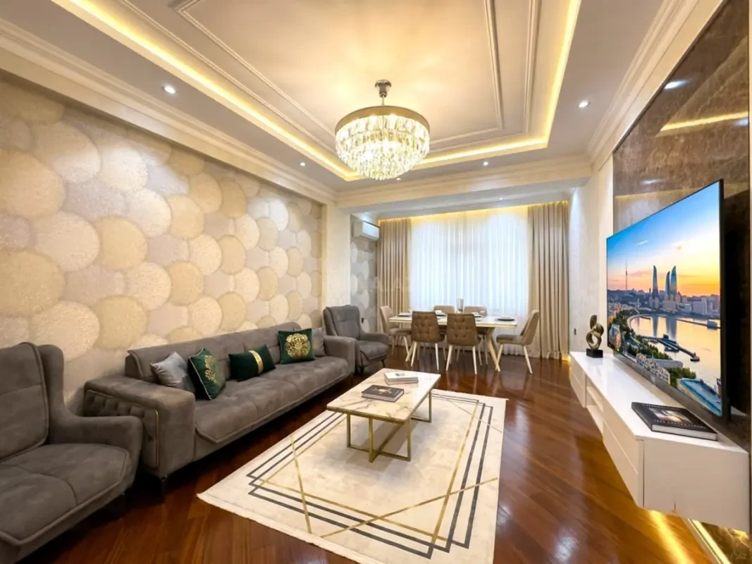 Satılır 3 otaqlı mənzil 120 m²