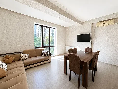 Satılır 2 otaqlı mənzil 85 m² — Bakı 2 otaq 85.00 m²