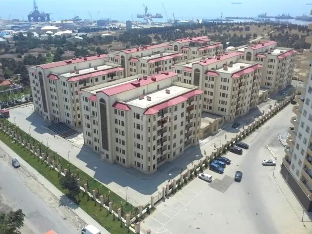 Satılır 3 otaqlı mənzil 128 m²
