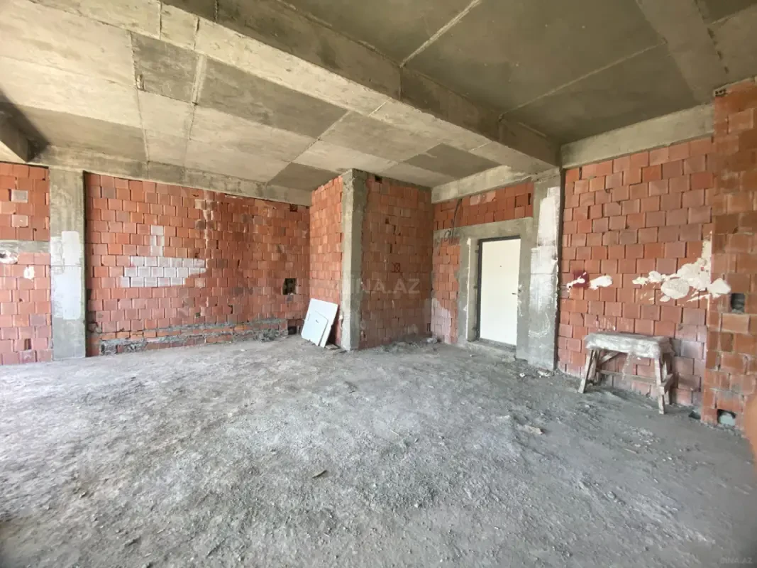 Satılır 2 otaqlı mənzil 71.3 m²
