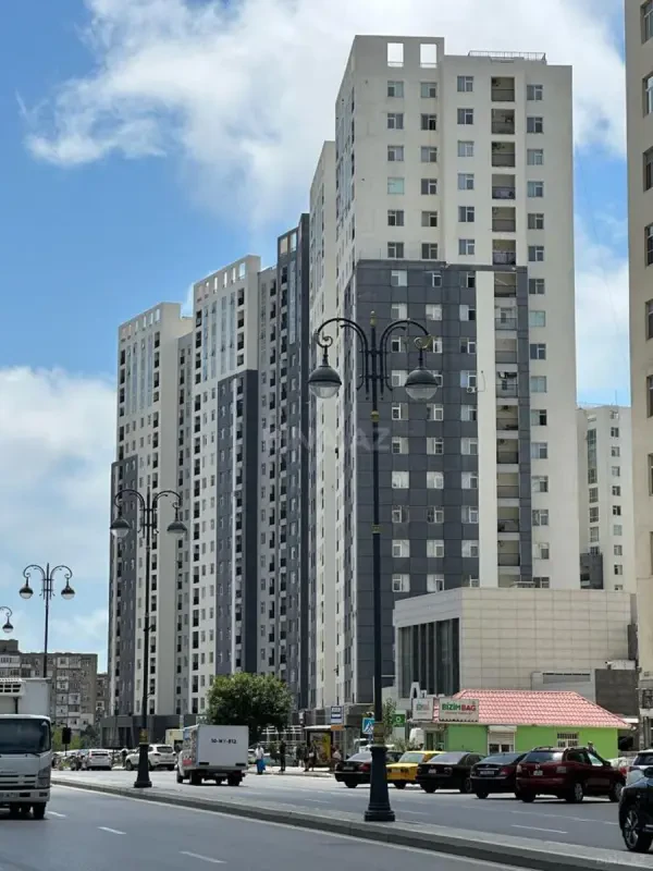 Satılır 3 otaqlı mənzil 94 m²