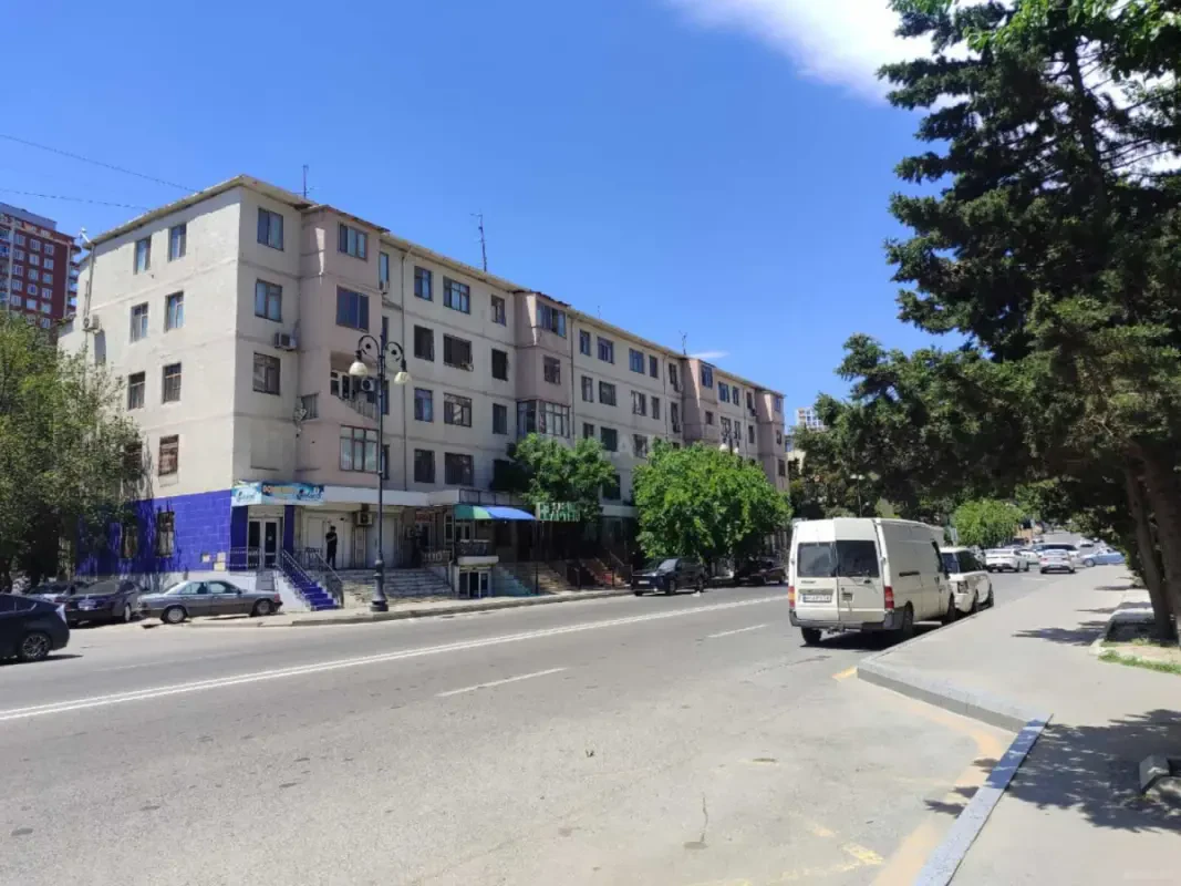Satılır 2 otaqlı mənzil 47 m²