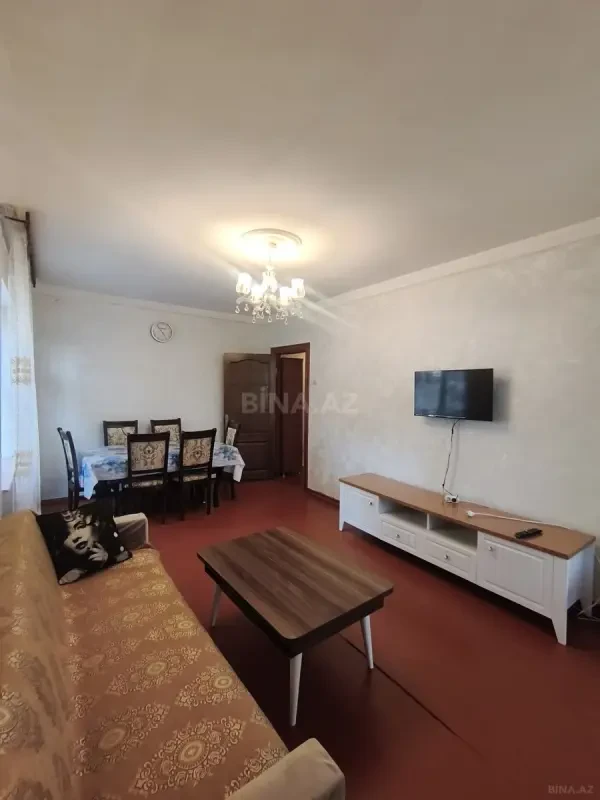 Kirayə verilir 2 otaqlı mənzil 45 m²