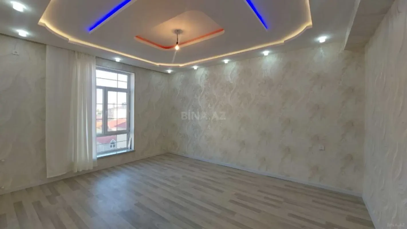 Satılır 2 otaqlı mənzil 70 m²