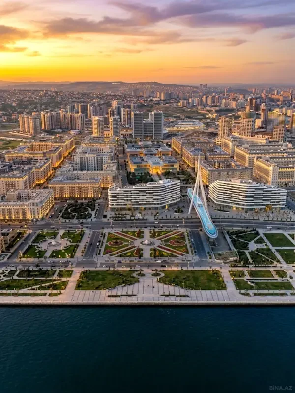 Satılır 4 otaqlı mənzil 150 m²