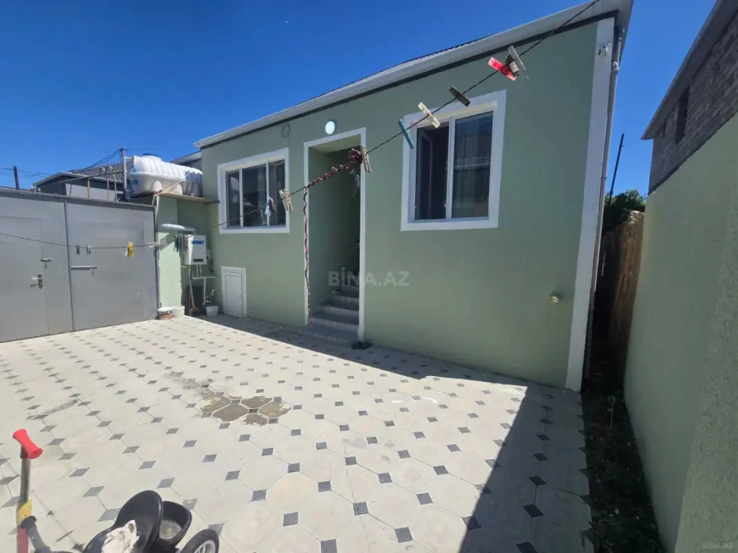 Satılır 4 otaqlı həyət evi 72 m²