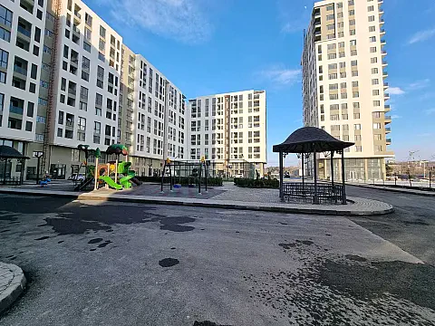Satılır 3 otaqlı mənzil 105 m² — Bakı 3 otaq 105.00 m²