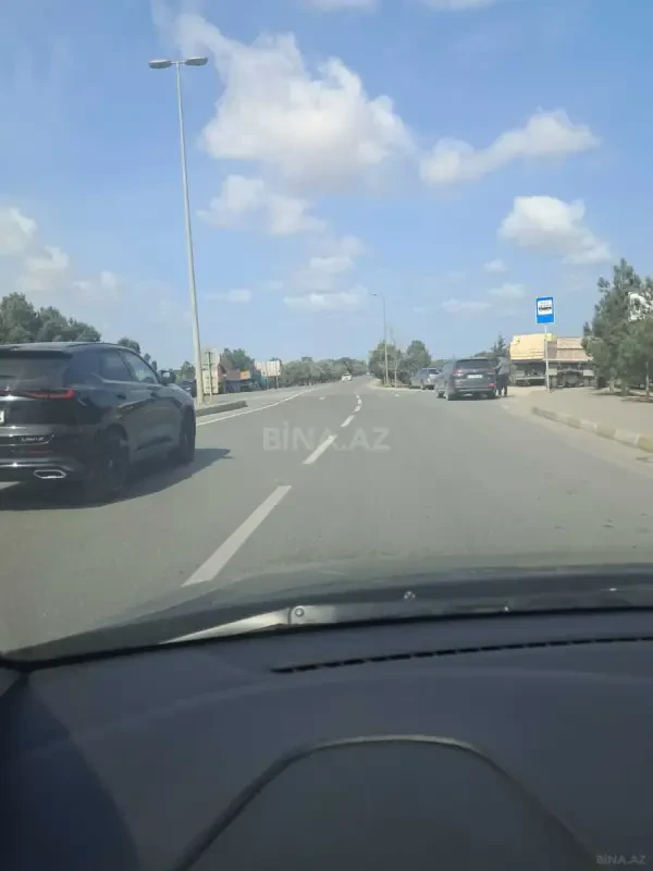 Satılır 10 otaqlı həyət evi 250 m²